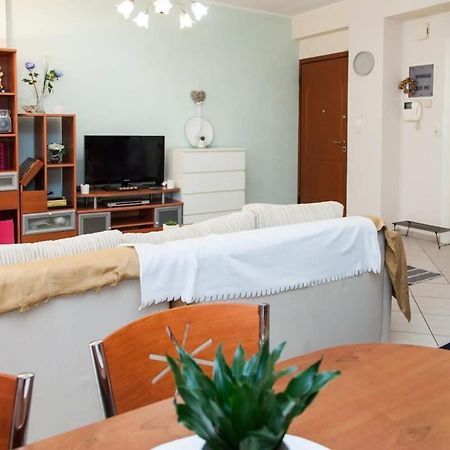 Lovely Apt In Peristeri Athens Luaran gambar