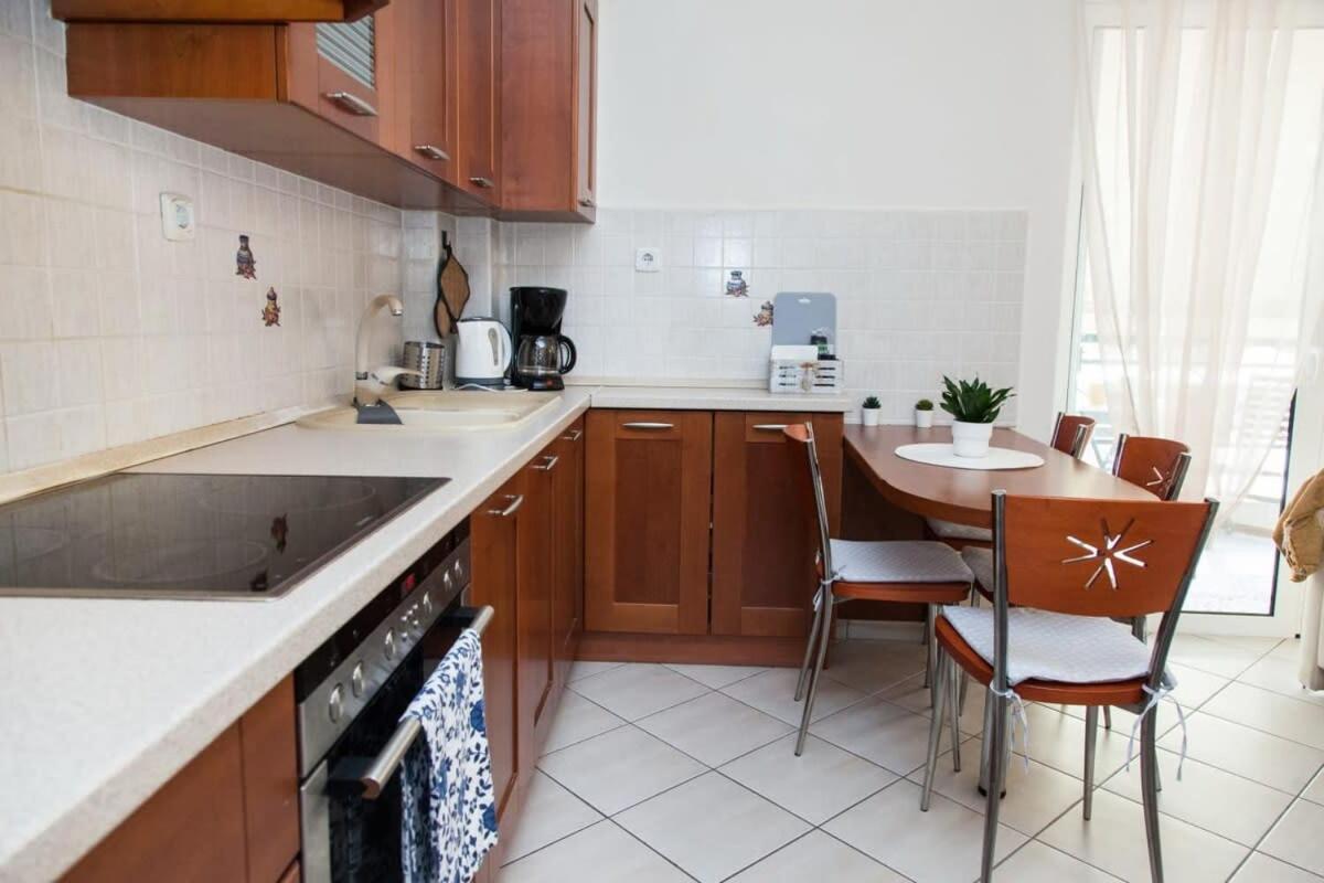 Lovely Apt In Peristeri Athens Luaran gambar