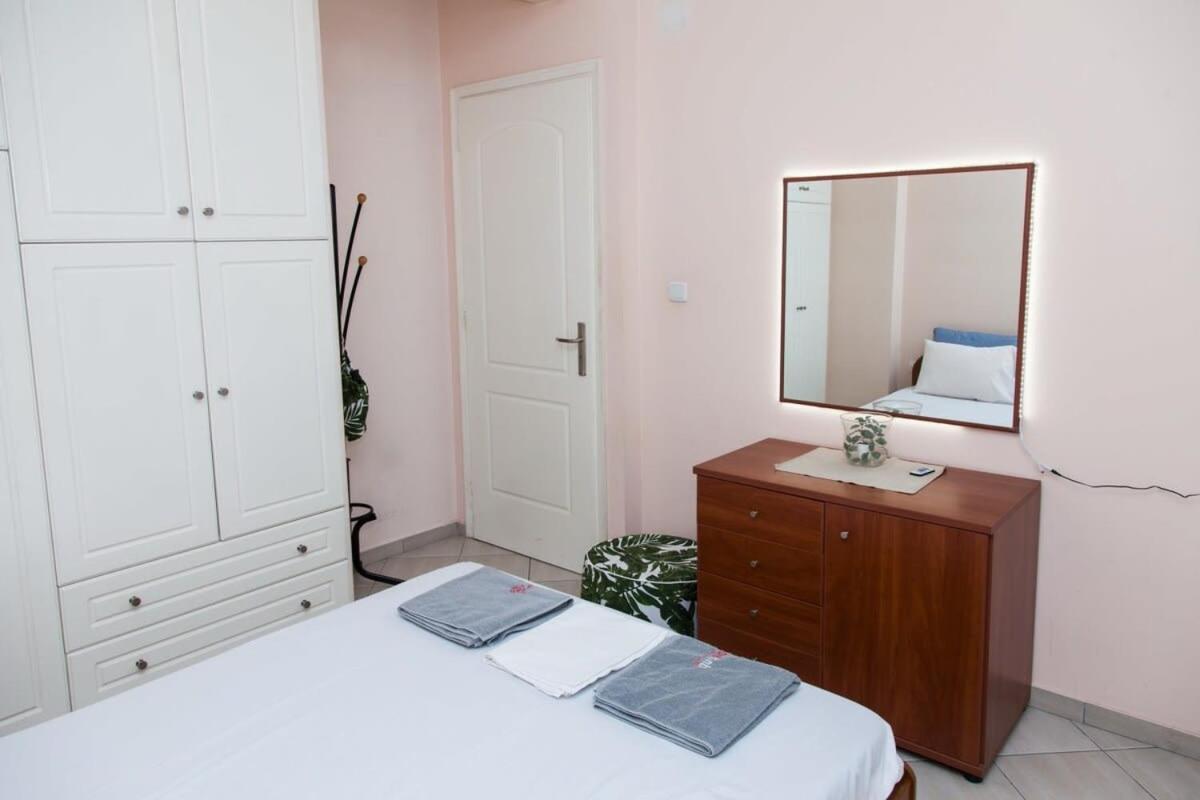 Lovely Apt In Peristeri Athens Luaran gambar