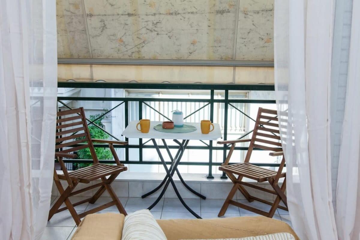 Lovely Apt In Peristeri Athens Luaran gambar