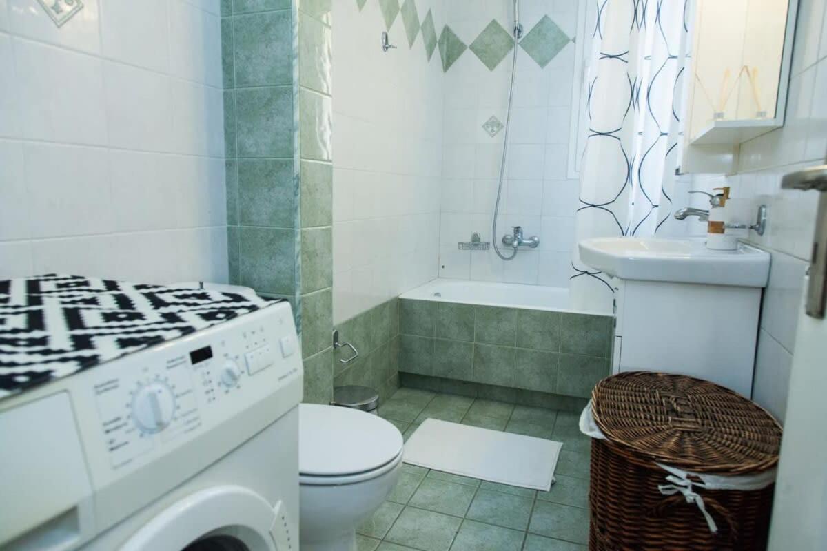 Lovely Apt In Peristeri Athens Luaran gambar
